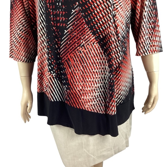 Avenue Abstract Print Tunic Top Keyhole Detail 22/24 - Picture 3 of 7